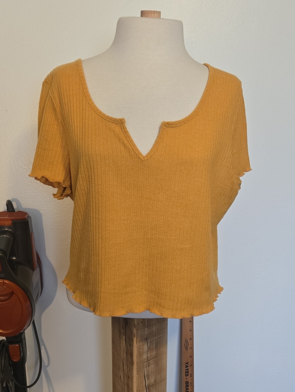 Crop Yellow Ribbed Shirt